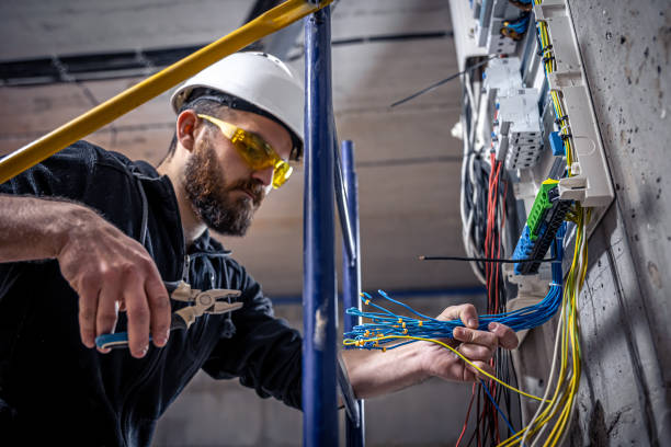 Professional Electrician in Nashville, IL